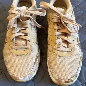 Nike Air Max SC Sesame Pink Camo Size 8 Women's Sneakers
